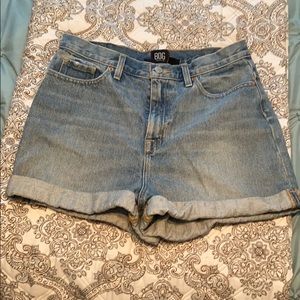 Mom high rise Urban Outfitters Jean shorts